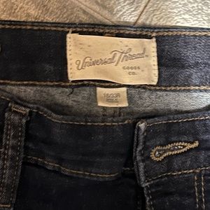 Universal thread jean